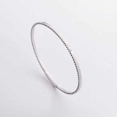 Жесткий браслет "Kylie" в белом золоте б05571