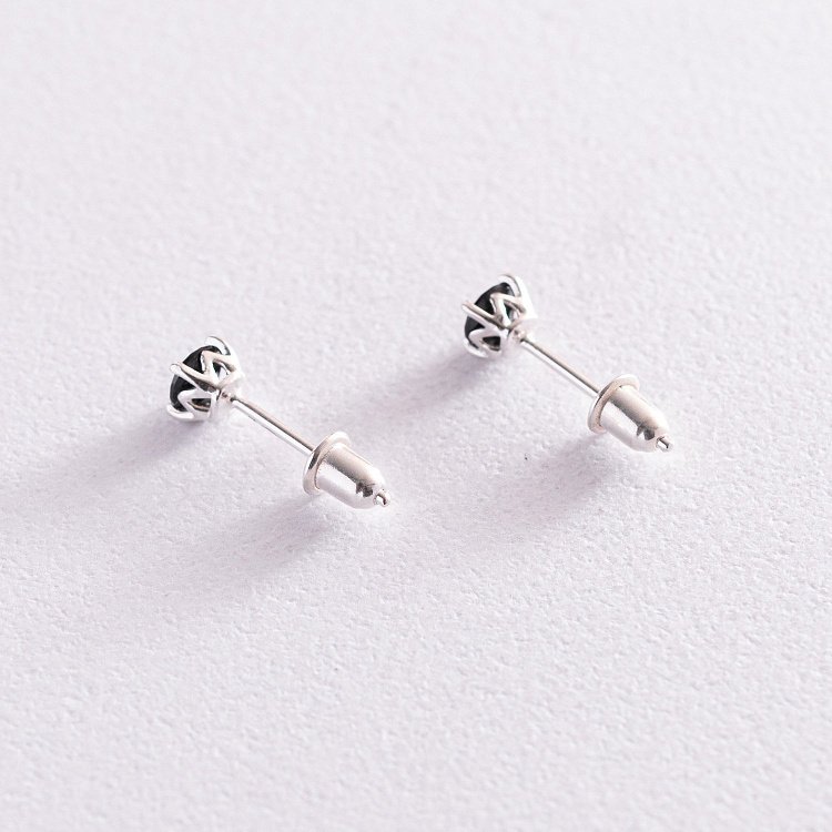 Срібні сережки - пусети з чорними фіанітами 123181 від ювелірного магазину Онікс - 2