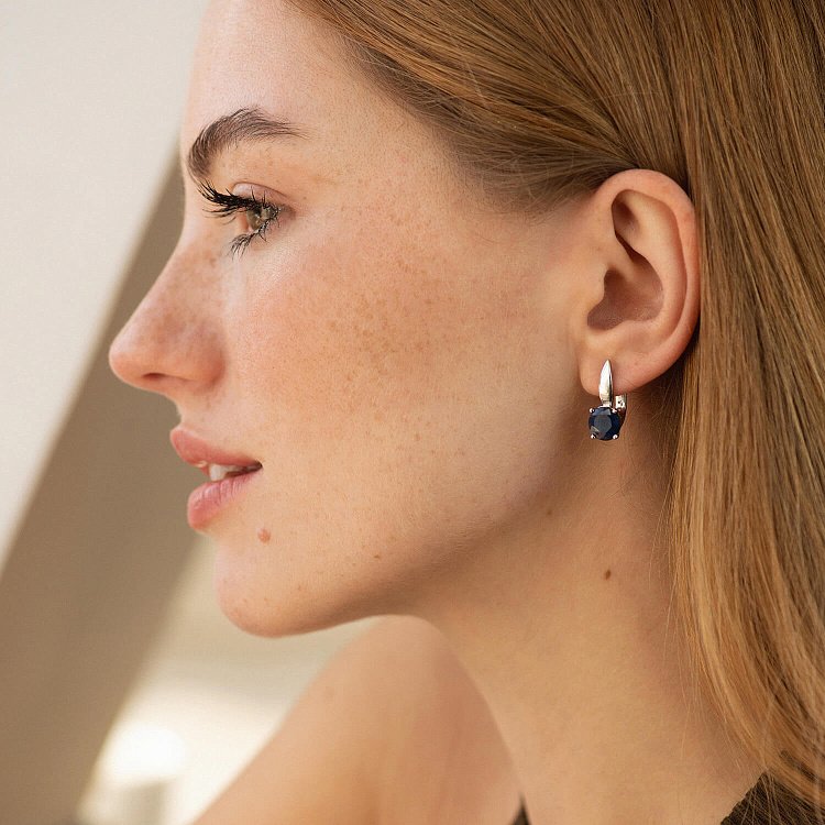 Срібні сережки із сапфірами GS-02-003-31 від ювелірного магазину Онікс - 3