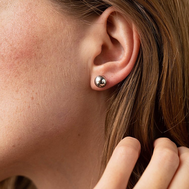 Сережки - пусети "Кульки" у білому золоті (0.8 см) с06223 від ювелірного магазину Онікс - 4