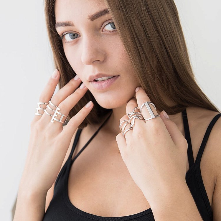 Серебряное кольцо 111735 от ювелирного магазина Оникс - 4