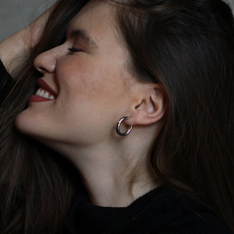 Серебряные серьги-кольца 122565 от ювелирного магазина Оникс - 5