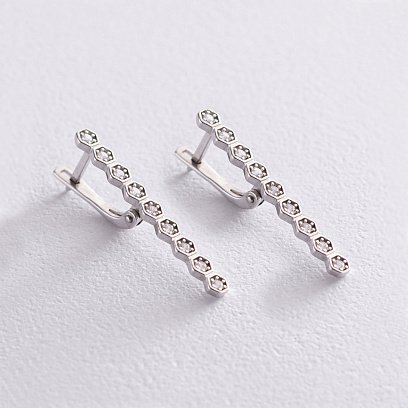 Серебряные серьги "Грани" с фианитами 122908