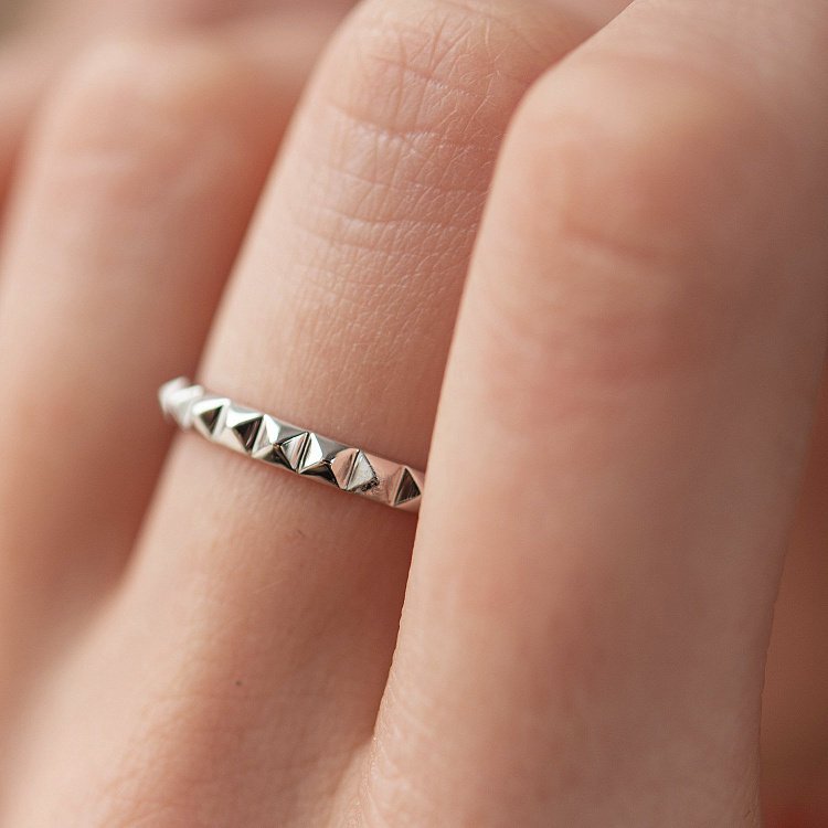 Кольцо "Mona" в белом золоте к07433 от ювелирного магазина Оникс - 6