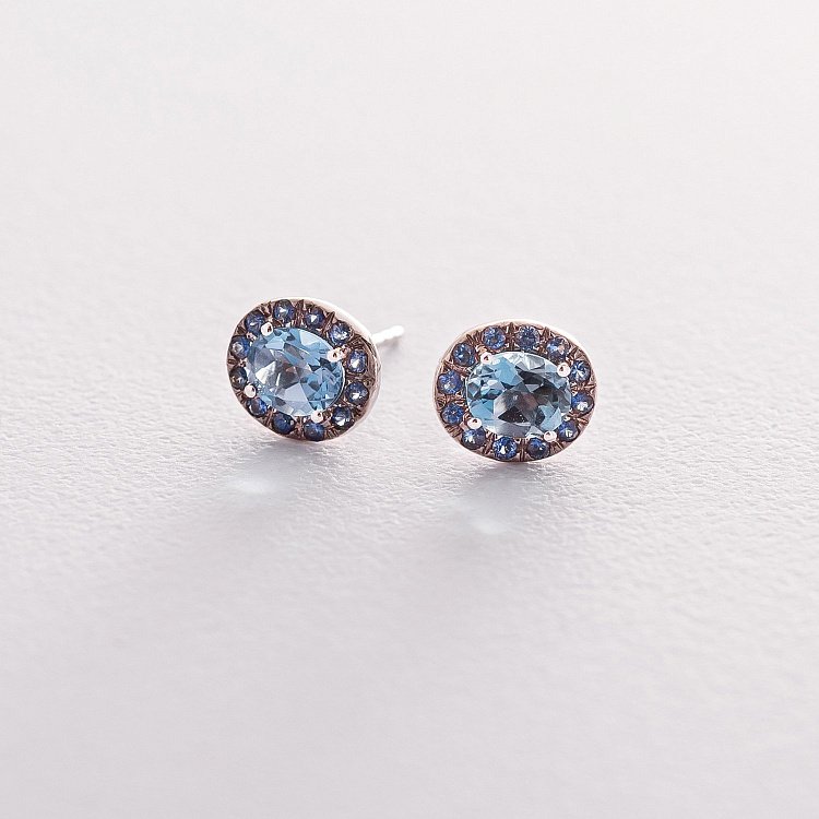 Золотые серьги-пусеты с сапфирами и топазами сб0291gl от ювелирного магазина Оникс