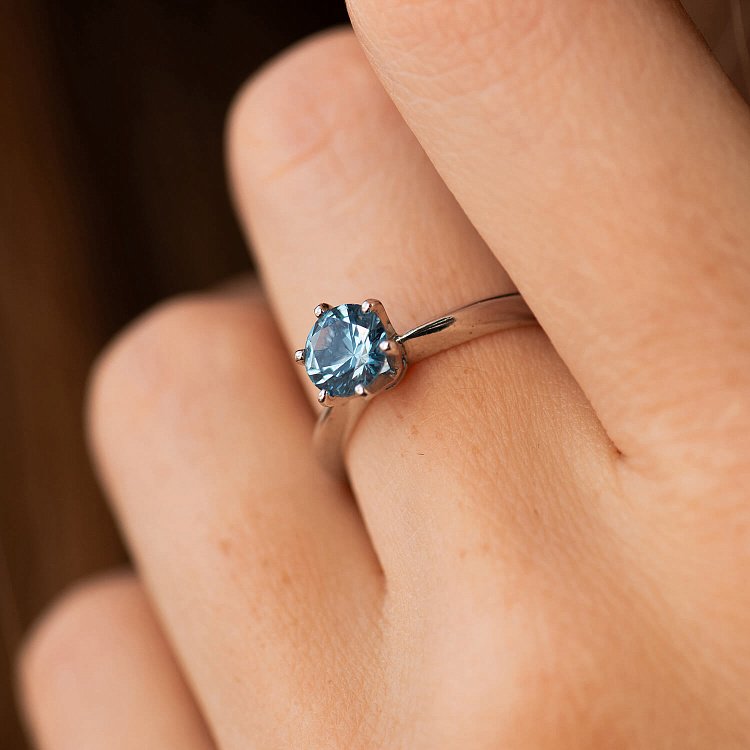 Срібна каблучка з топазом "Лондон Блакитний" 1851/1р-QLB від ювелірного магазину Онікс - 1