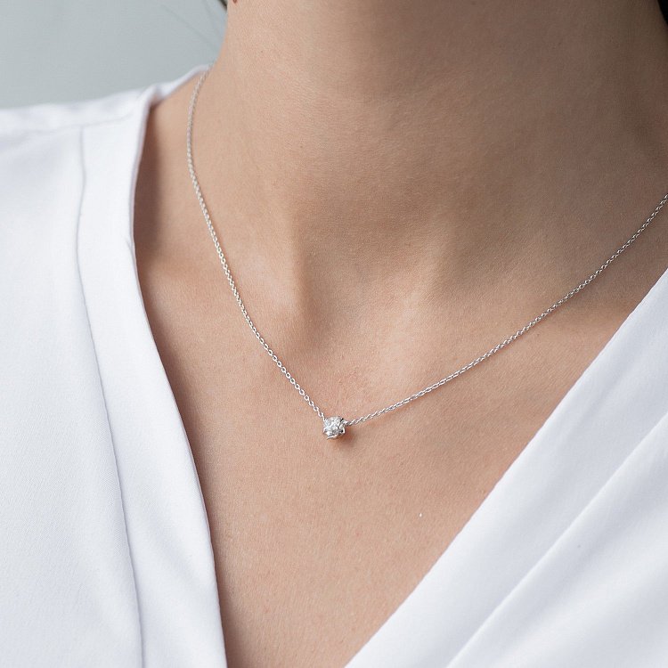 Золоте кольє "Квіточка" з діамантом колб0043lg від ювелірного магазину Онікс - 1