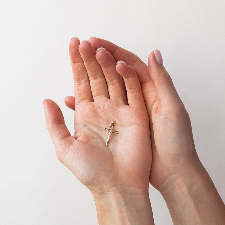 Золотий хрестик з розп'яттям п03624 від ювелірного магазину Онікс - 1