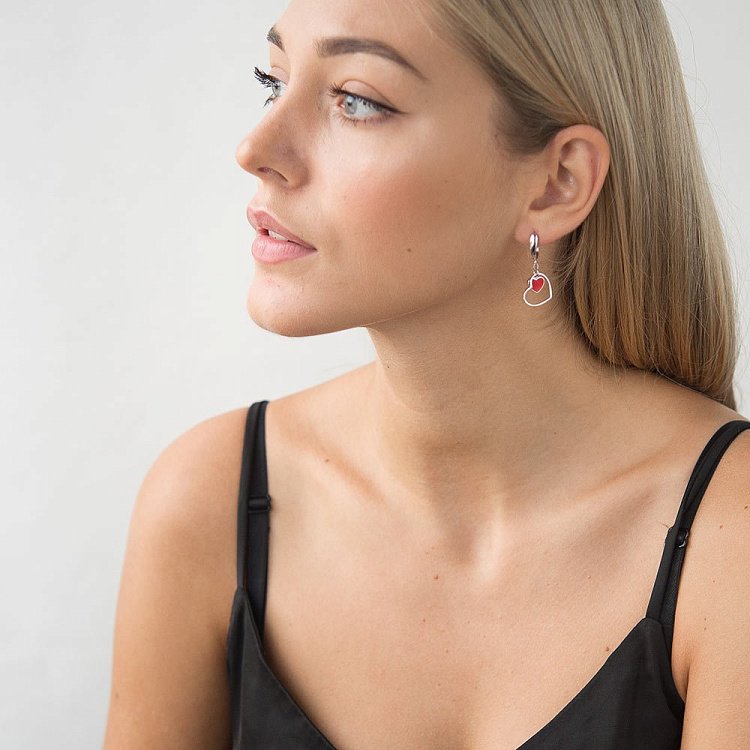 Серебряные серьги "Сердечки" с эмалью 122220 от ювелирного магазина Оникс - 3