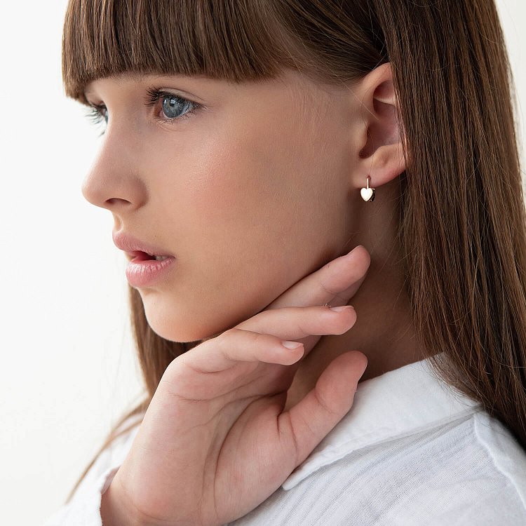 Золотые детские серьги "Сердечки" с05272 от ювелирного магазина Оникс - 2