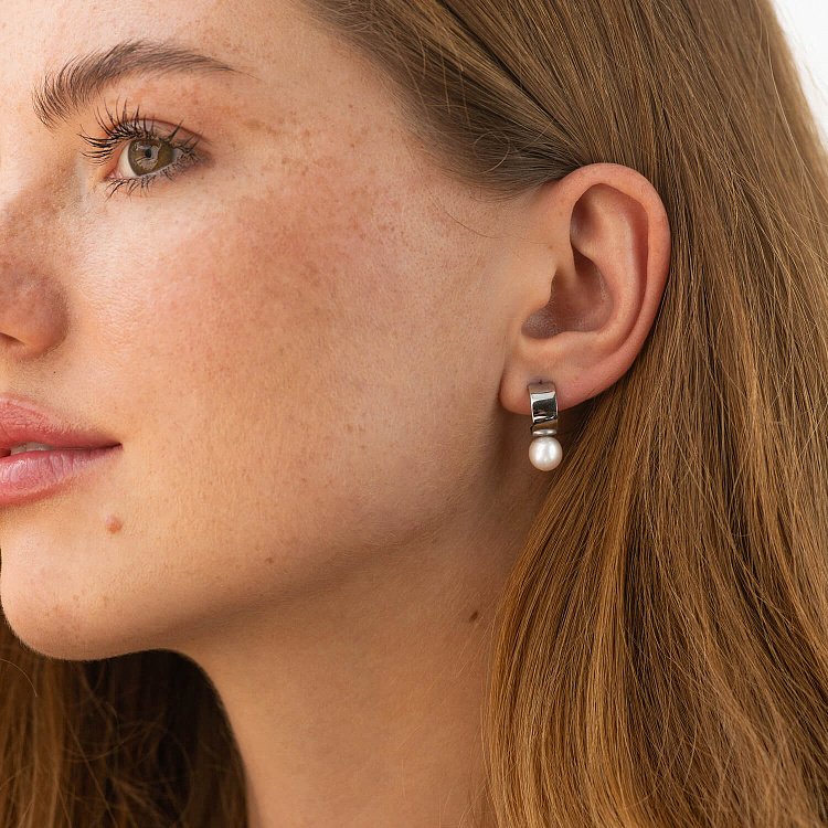 Серьги - пусеты "Дарла" с жемчугом (белое золото) с09076 от ювелирного магазина Оникс - 1