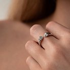 Серебряное кольцо "Сердечко" с фианитами 3895 от ювелирного магазина Оникс - 1