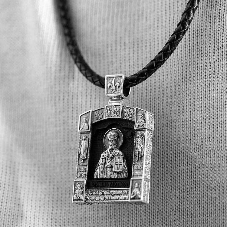 Серебряный кулон "Николай Чудотворец. Отче наш" (эбеновое дерево) 621 от ювелирного магазина Оникс - 1