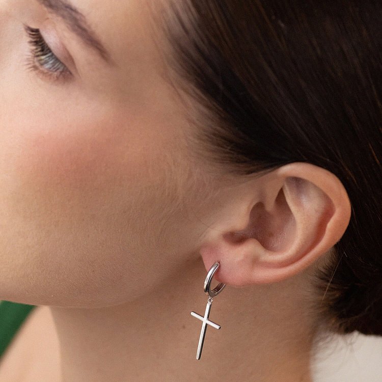 Срібні сережки - кільця "Хрестики" 107850 від ювелірного магазину Онікс - 4