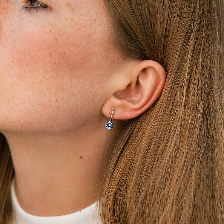 Серебряные серьги с топазами "Лондон голубой" 2526/1p-QLB от ювелирного магазина Оникс - 1