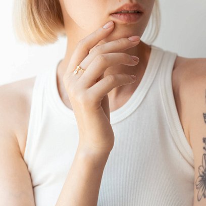 Каблучка в жовтому золоті з фіанітами к07063 №6