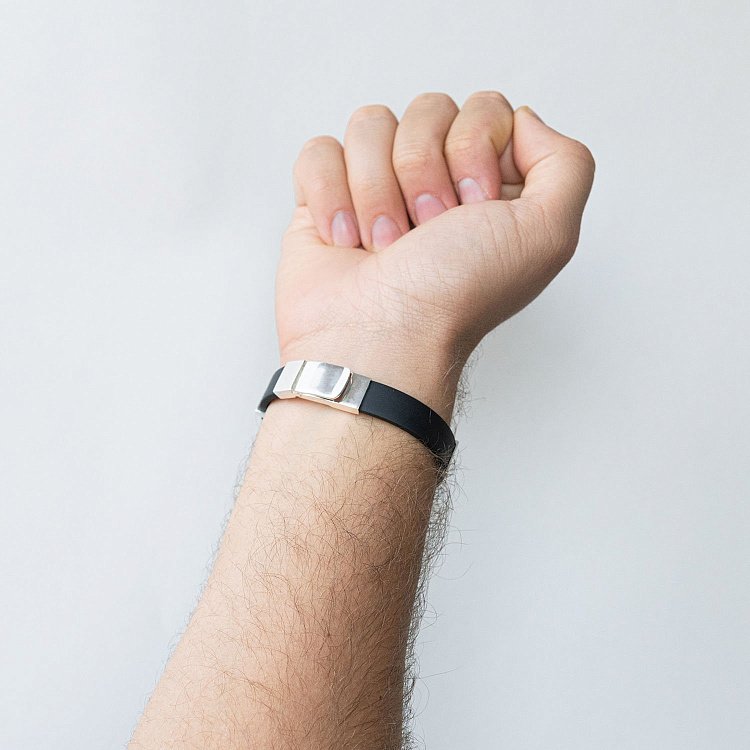 Чоловічий срібний браслет (каучук) 141485 від ювелірного магазину Онікс - 3