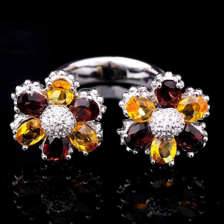 Срібний перстень "Квіточки" 11388 від ювелірного магазину Онікс - 1