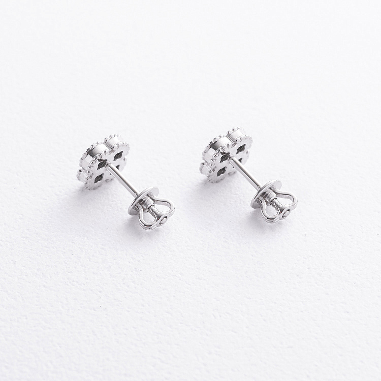 Сережки - пусети "Конюшина" в білому золоті с09668 від ювелірного магазину Онікс - 1