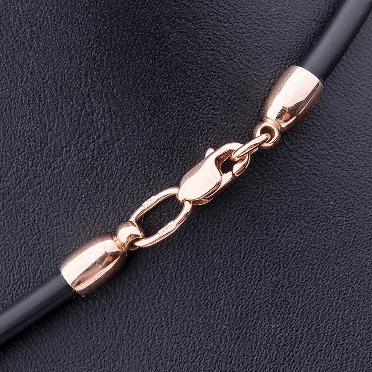 Каучуковий шнурок з золотою гладкою застібкою (3 мм) кол00450 від ювелірного магазину Онікс - 2