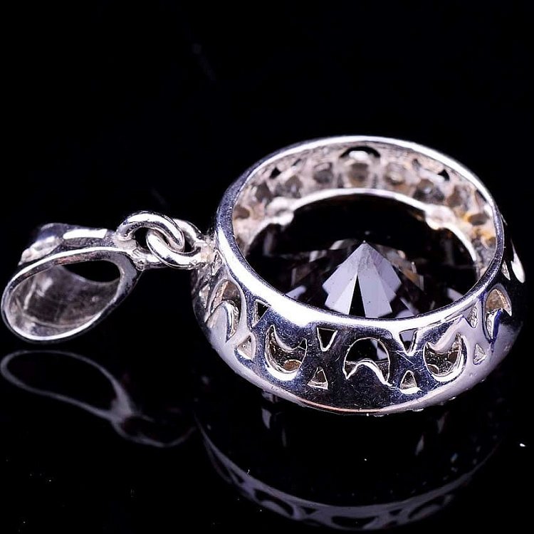 Срібна підвіска (фіаніти) 131329ф від ювелірного магазину Онікс - 2