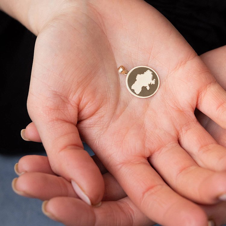 Кулон "Карта України" у жовтому золоті п03775 від ювелірного магазину Онікс