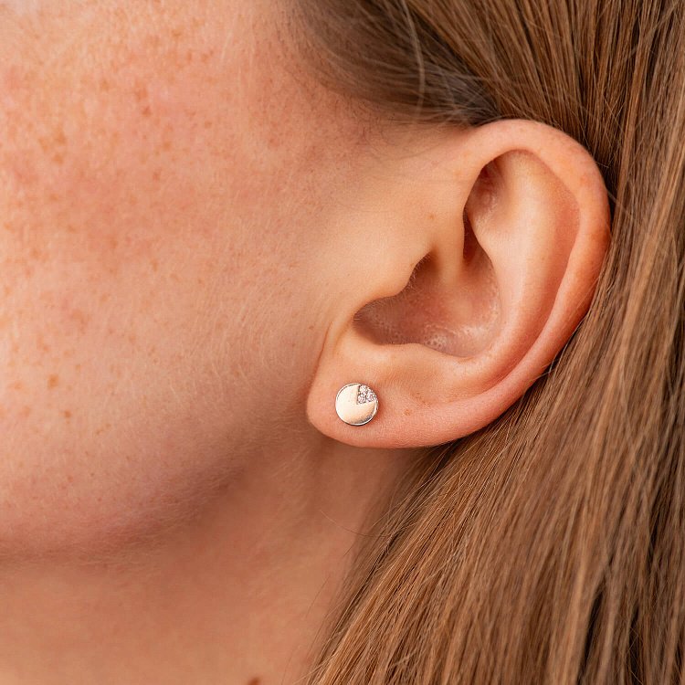 Золоті сережки - пусети з фіанітами с06723 від ювелірного магазину Онікс - 2