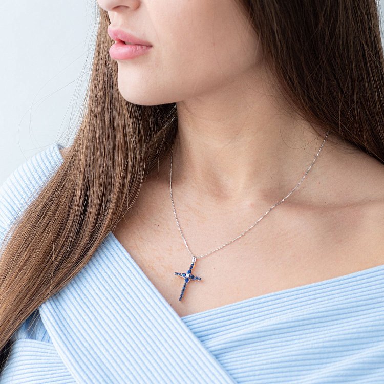 Золотой крестик с бриллиантами и сапфирами MP8086Cgm от ювелирного магазина Оникс - 1