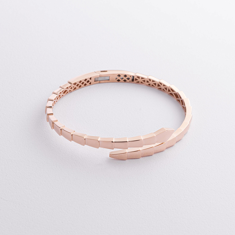 Жесткий браслет "Змея" в красном золоте б05728 от ювелирного магазина Оникс - 2