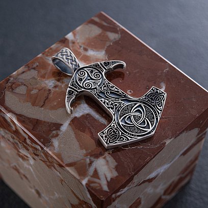 Срібний кулон "Молот" з символами трискеліону і кельтського вузла 7048 №9