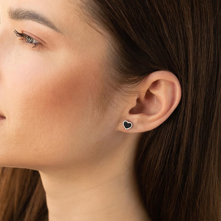 Срібні сережки - пусети "Сердечки" (емаль) OR131110 від ювелірного магазину Онікс - 1