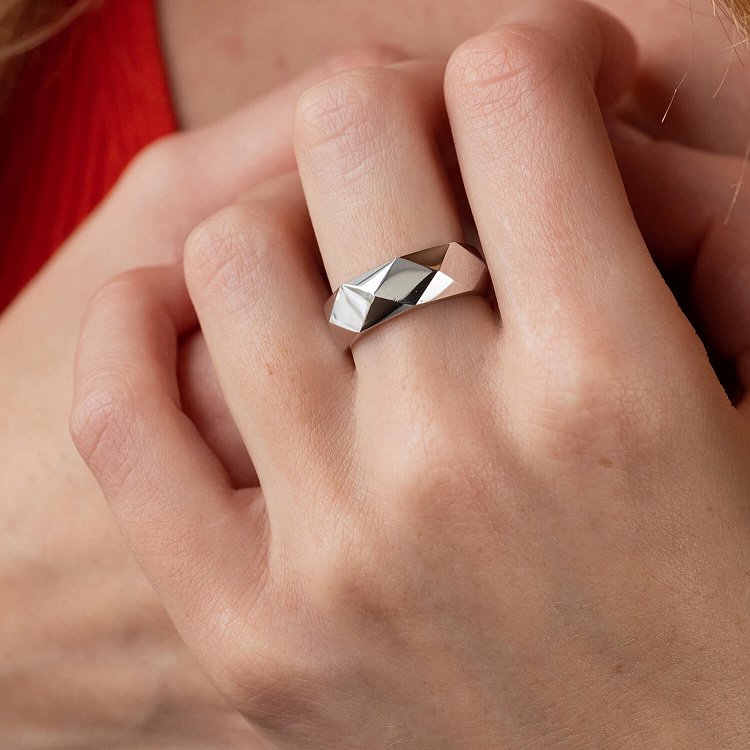 Кольцо "Совершенство" в белом золоте к07996 от ювелирного магазина Оникс - 4