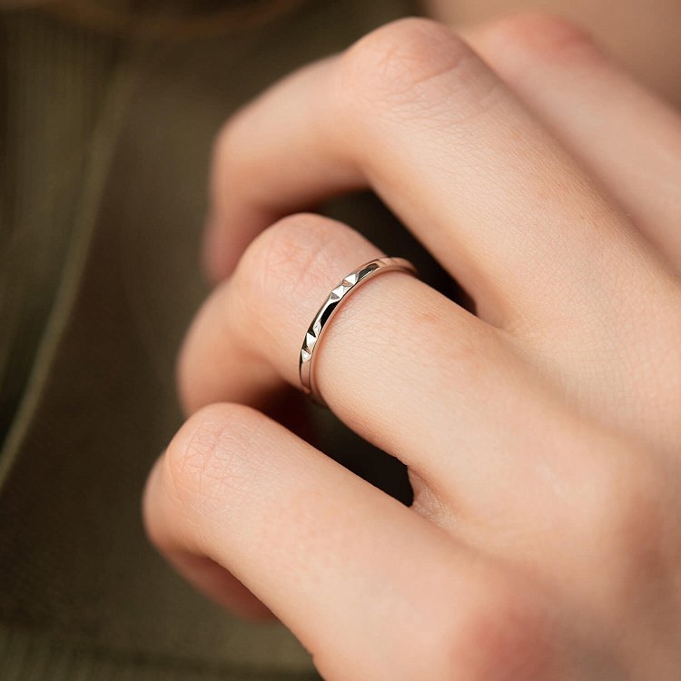 Каблучка "Меган" у білому золоті к07406 від ювелірного магазину Онікс - 3