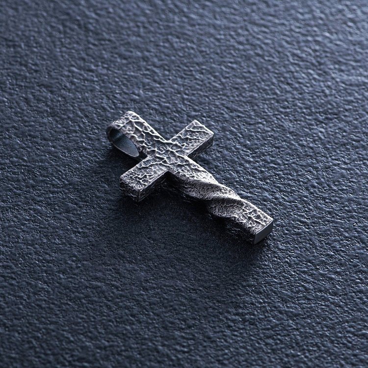 Срібний хрестик із чорнінням 7092 від ювелірного магазину Онікс - 1