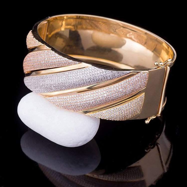 Браслет з жовтого і білого золота з фіанітами б01126 від ювелірного магазину Онікс - 1