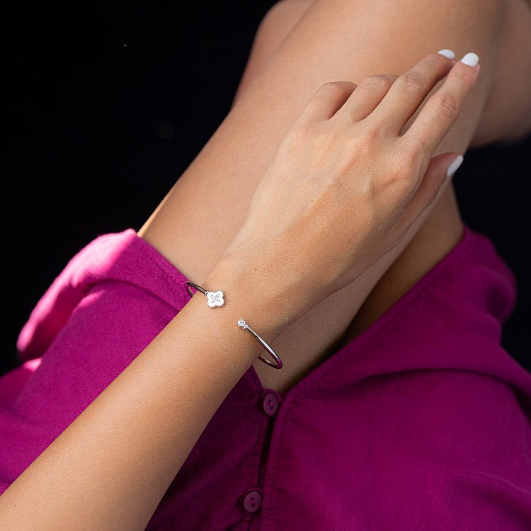 Золотий браслет "Конюшина" (фіаніт) б04132 від ювелірного магазину Онікс - 1