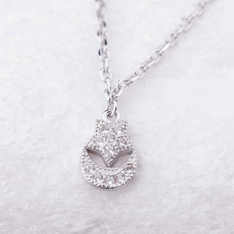 Серебряный браслет на ногу с фианитами 14932 от ювелирного магазина Оникс - 1