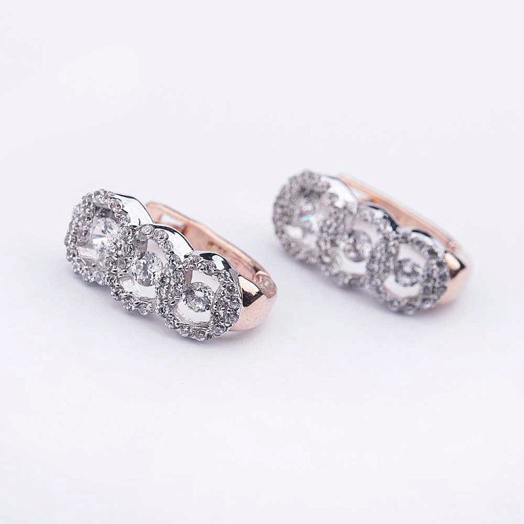 Золоті сережки з фіанітами с04119 від ювелірного магазину Онікс - 2