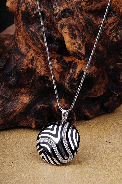 Підвіска (фіаніт, емаль) 131324 від ювелірного магазину Онікс - 2