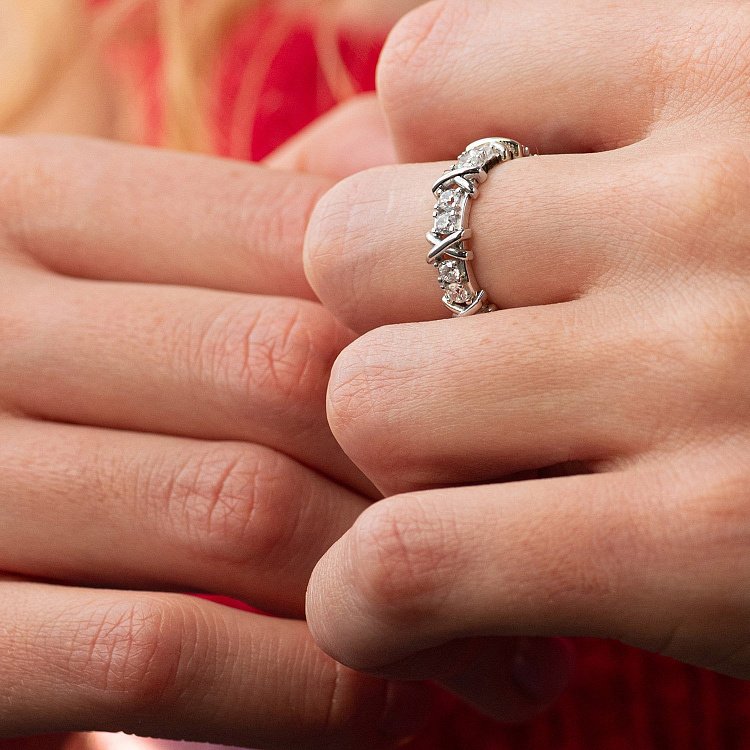 Кольцо "Rosie" с фианитами (белое золото) к08192 от ювелирного магазина Оникс - 1