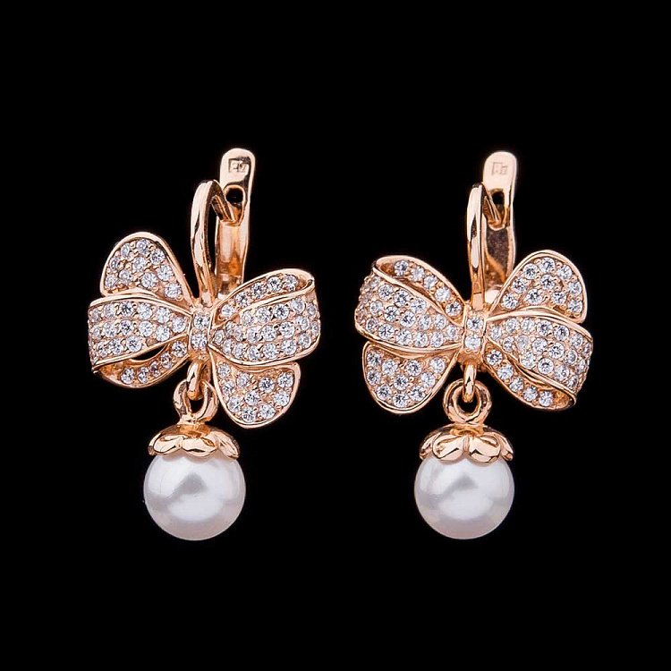 Золотые серьги "Бантики" с культ. пресн. жемчугом 03-0832.0.01310.0 от ювелирного магазина Оникс - 2