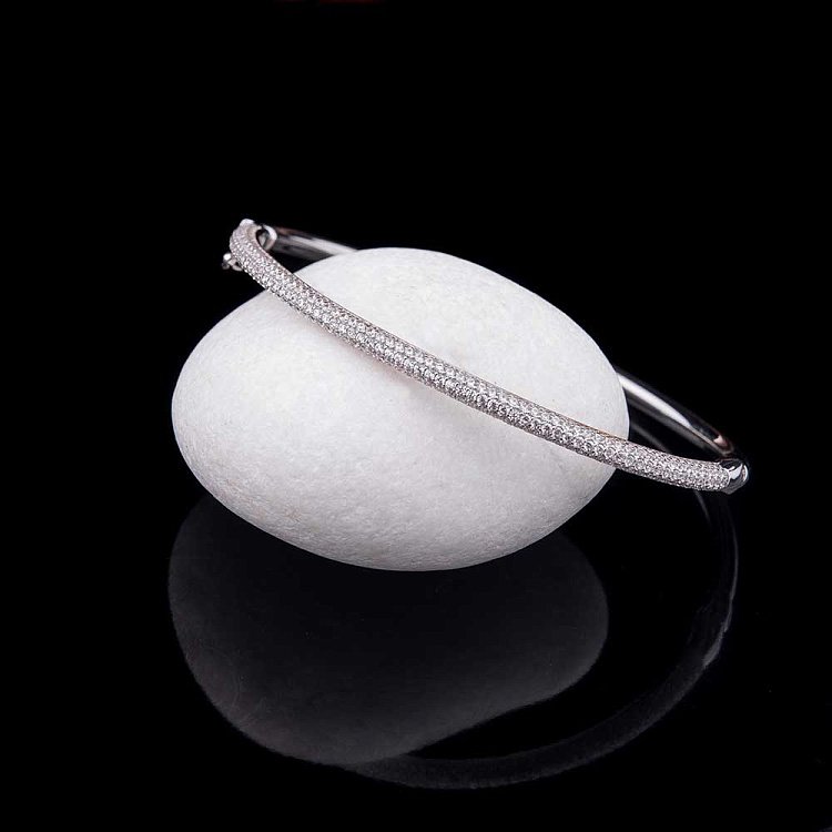 Золотий браслет з фіанітами б02236 від ювелірного магазину Онікс