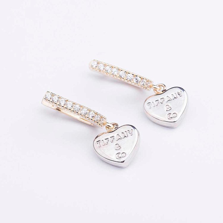 Золоті сережки "Серця" з фіанітами с04146 від ювелірного магазину Онікс - 1