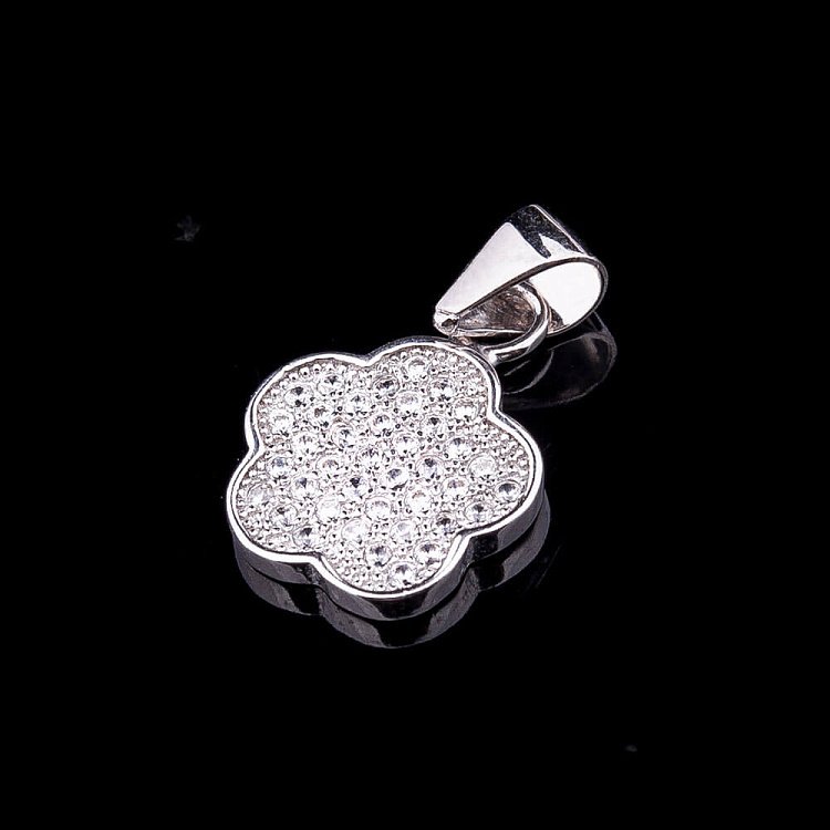 Серебряная подвеска "Клевер" с фианитами 132221 от ювелирного магазина Оникс