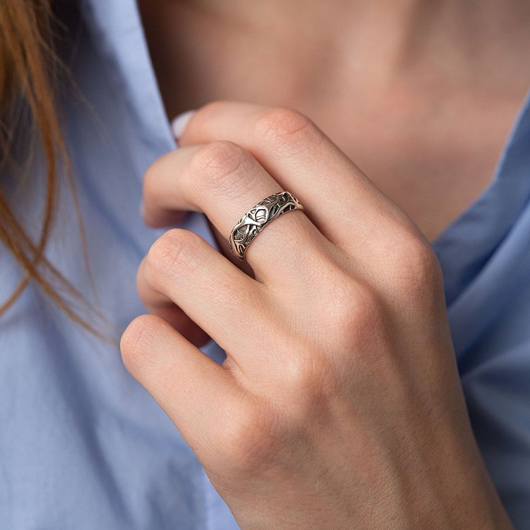 Срібна каблучка з чорнінням К1011ч від ювелірного магазину Онікс - 1