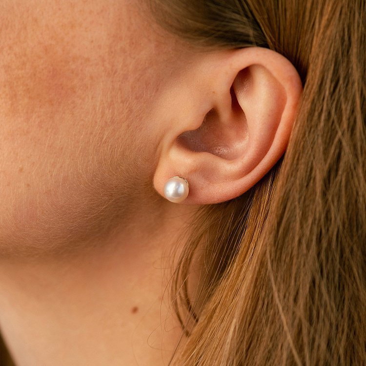 Золотые серьги - пусеты с жемчугом с08812 от ювелирного магазина Оникс - 4