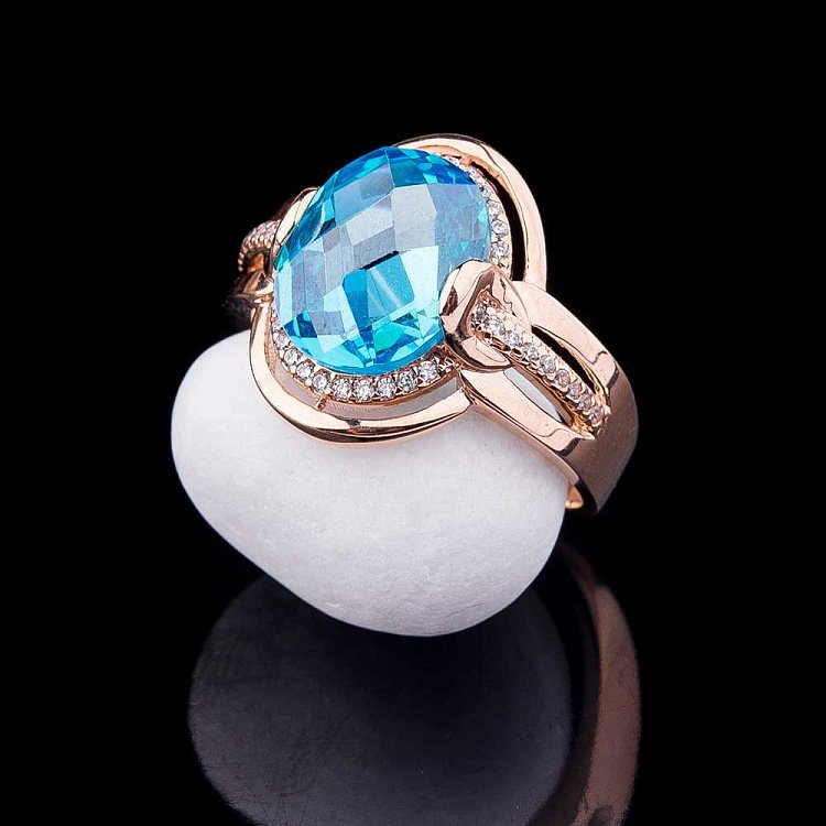 Золотое кольцо с фианитами к04415 от ювелирного магазина Оникс - 3