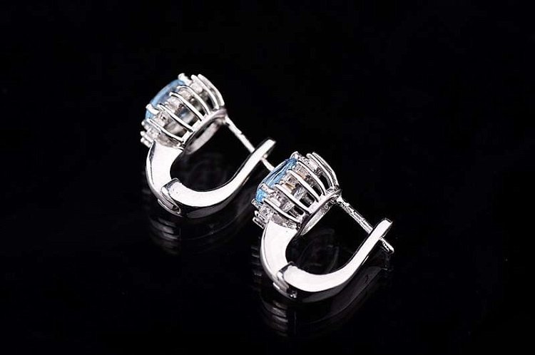 Серьги (голубой топаз, фианиты) 12891 от ювелирного магазина Оникс - 1