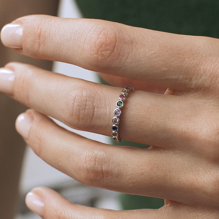 Каблучка з різнокольоровими фіанітами (біле золото) к07130 від ювелірного магазину Онікс - 14