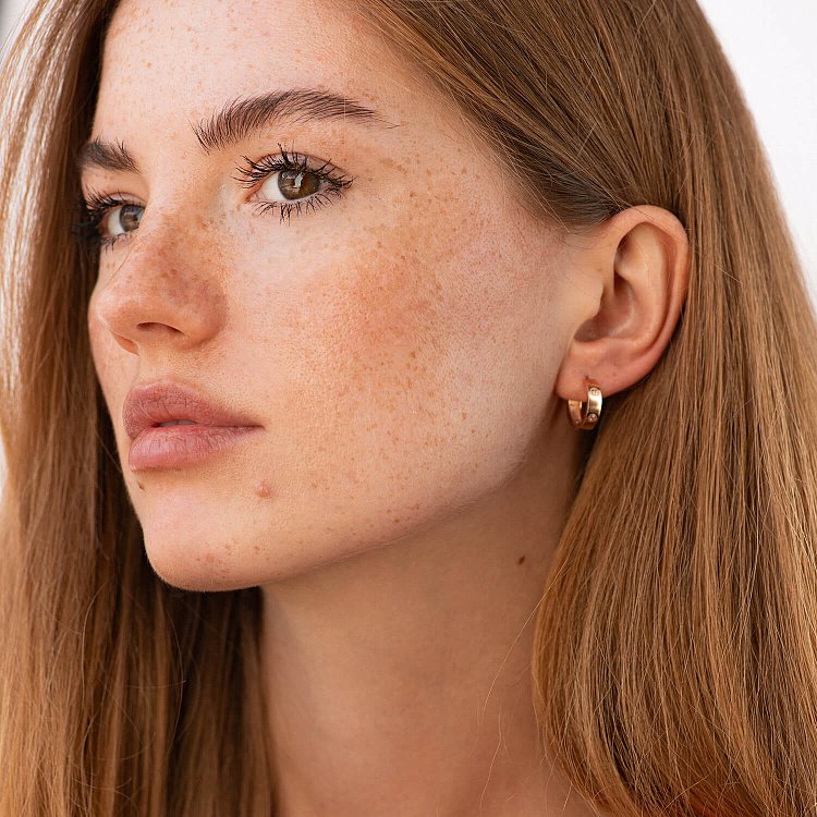 Серьги - кольца "Love" в красном золоте с08180 от ювелирного магазина Оникс - 1